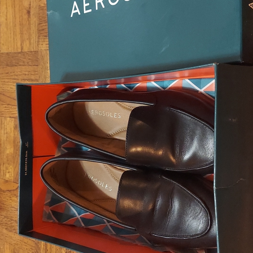 East side Black leather Aerosoles brand shoes size 9.5
